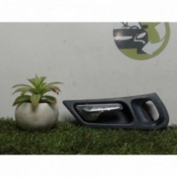 Poignee interieur arriere...