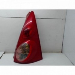 Feu arriere principal droit...