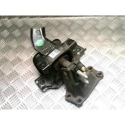 Support moteur gauche...