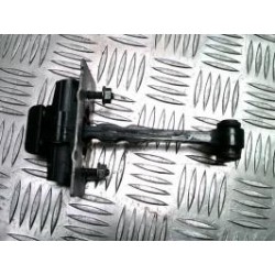 Tirant de porte avant...