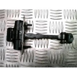 Tirant de porte avant droit...