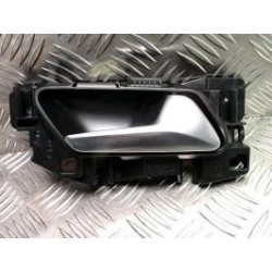 Poignee interieur arriere...