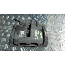 Etrier avant droit...