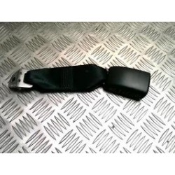 Attache ceinture arriere...