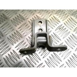 Charniere de porte avant...