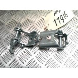 Charniere de porte arriere...