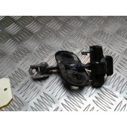 Tirant de porte avant...