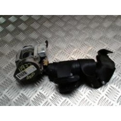 Ceinture avant droit...