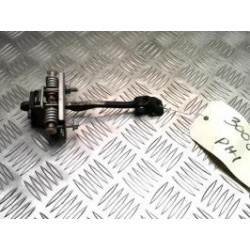 Tirant de porte arriere...