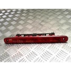 Feu arriere stop central...