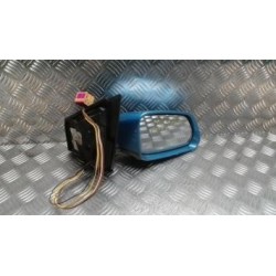 Retroviseur droit...