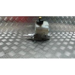 Maitre cylindre (freinage)...