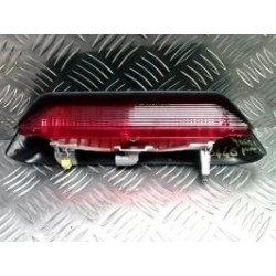 Feu arriere stop central...