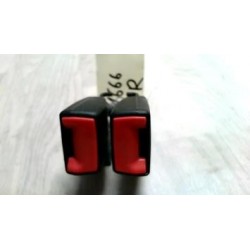 Attache ceinture arriere...