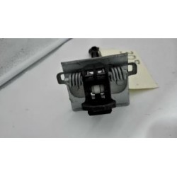 Tirant de porte avant droit...