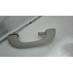 Poignee de maintien arriere...