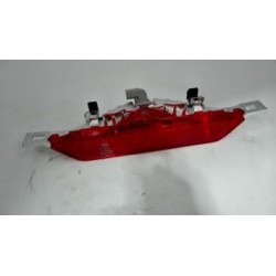 Feu arriere stop central...