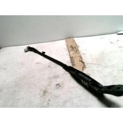 Bras essuie glace avant...