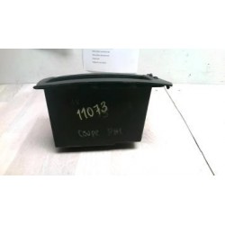 Vide poche avant droit...