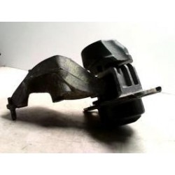 Support moteur droit...