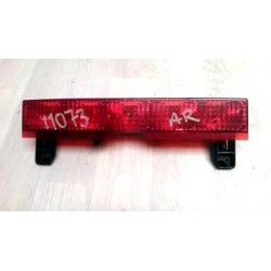 Feu arriere stop central...