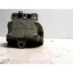 Support moteur droit...