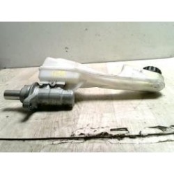 Maitre cylindre (freinage)...