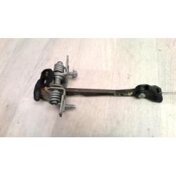 Tirant de porte arriere...