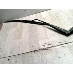 Bras essuie glace avant...