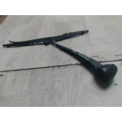 Bras essuie glace arriere...