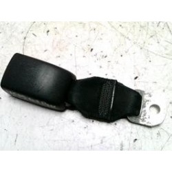 Attache ceinture arriere...