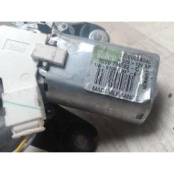 Moteur essuie glace avant...