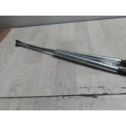 Verin de coffre VOLKSWAGEN...
