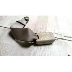 Attache ceinture arriere...