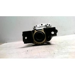 Support moteur droit...