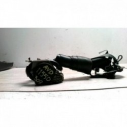 Ceinture avant droit...