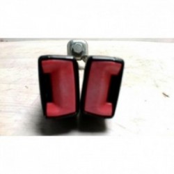 Attache ceinture avant...