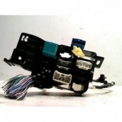 Porte fusible TOYOTA YARIS...