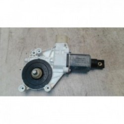 Moteur leve vitre avant...