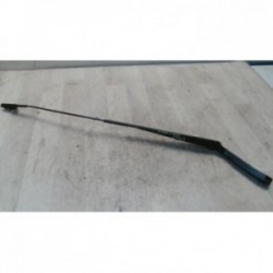 Bras essuie glace avant...