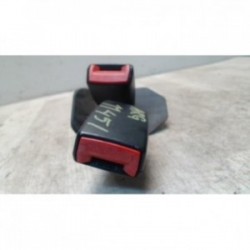 Attache ceinture arriere...