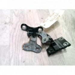 Charniere de porte avant...