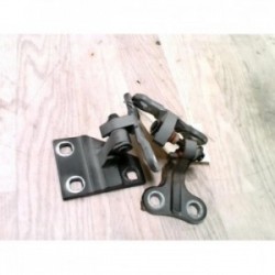 Charniere de porte avant...