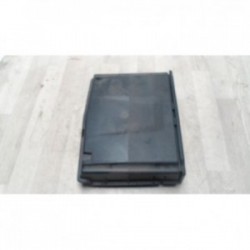 Vide poche avant droit...