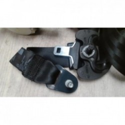 Ceinture avant droit...