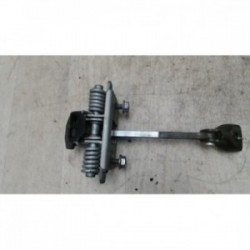 Tirant de porte avant droit...