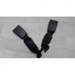 Attache ceinture arriere...