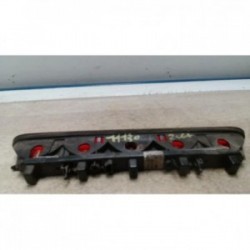 Feu arriere stop central...