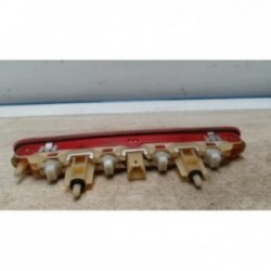 Feu arriere stop central...