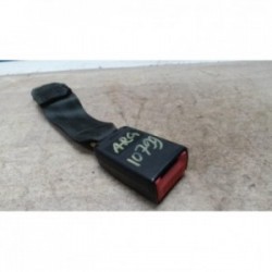 Attache ceinture arriere...